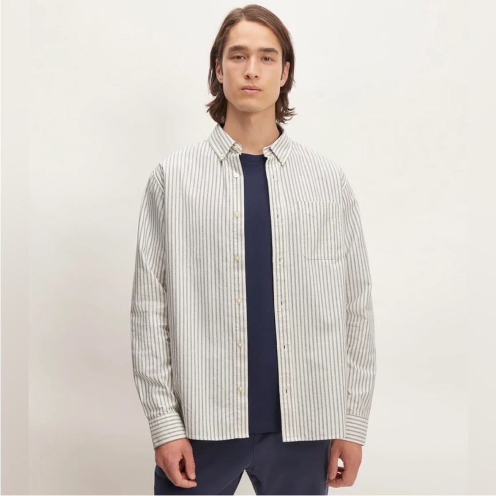 Everlane Grey and White Striped Button Down 100% Cotton Top
